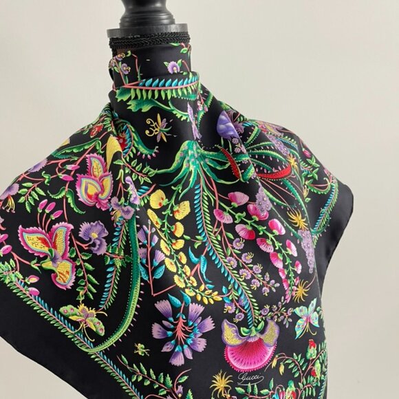 New Gucci Scarf Classic Flora Print Multicolor GG Logo Black Silk Wrap - Picture 13 of 14
